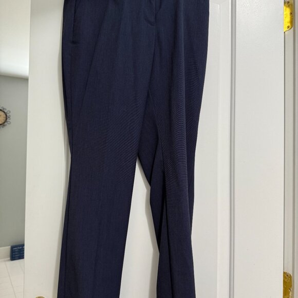 ANN TAYLOR NAVY SUIT - Picture 4 of 4